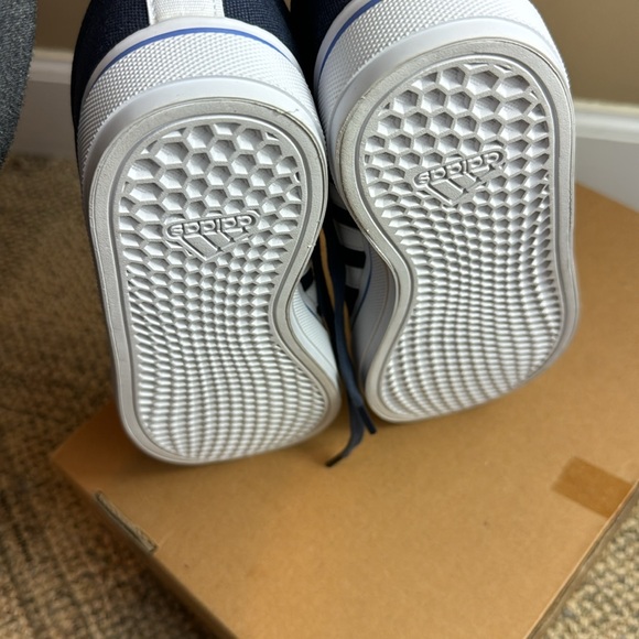 NWOT - adidas, Men's Bravada 2.0 Low Casual Sneakers from Finish Line, Size 8 - Picture 9 of 14